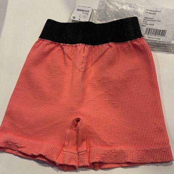 Free People NWT Seamless Short. Coral Reef color - Picture 5 of 5